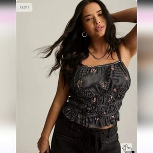 💥Sale💥Torrid Festi Smocked Crop Cami